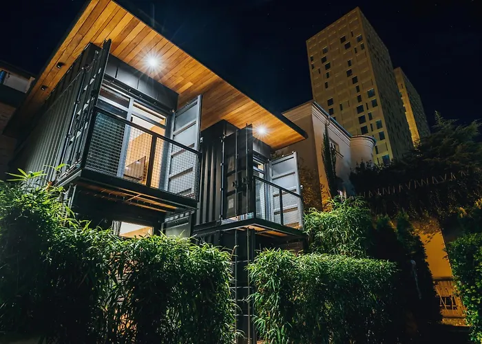 Kamp alanı Glamping By One66 *