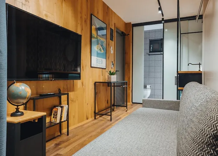 Kemping Glamping By One66