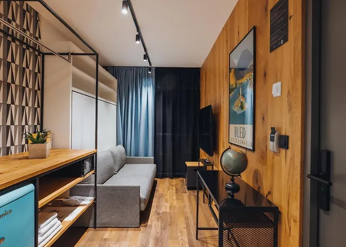 Glamping By One66 Kemping *